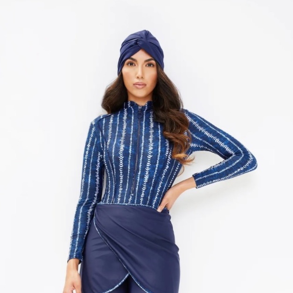 Lyra swim Sofia print